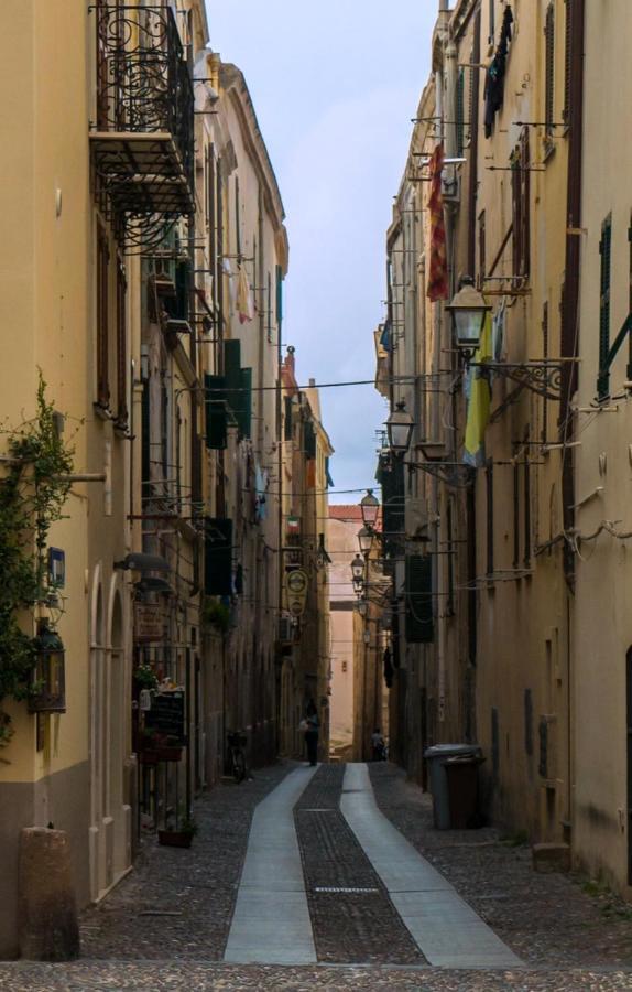 Old Town Apartment アルゲーロ エクステリア 写真